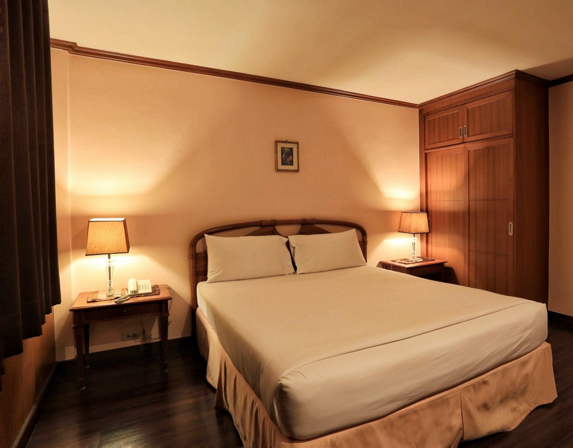 Travel Lodge Surawong (Adults Only) Bangkok Eksteriør bilde