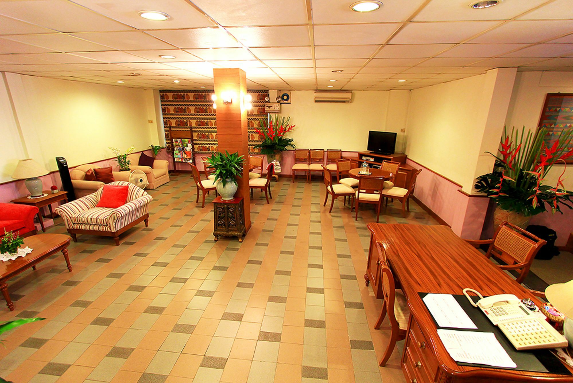 Travel Lodge Surawong (Adults Only) Bangkok Eksteriør bilde